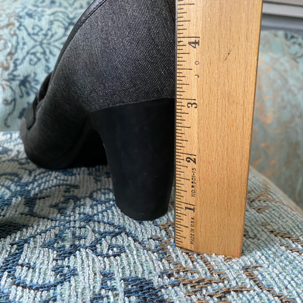 Shoes - Picture 5 of 14